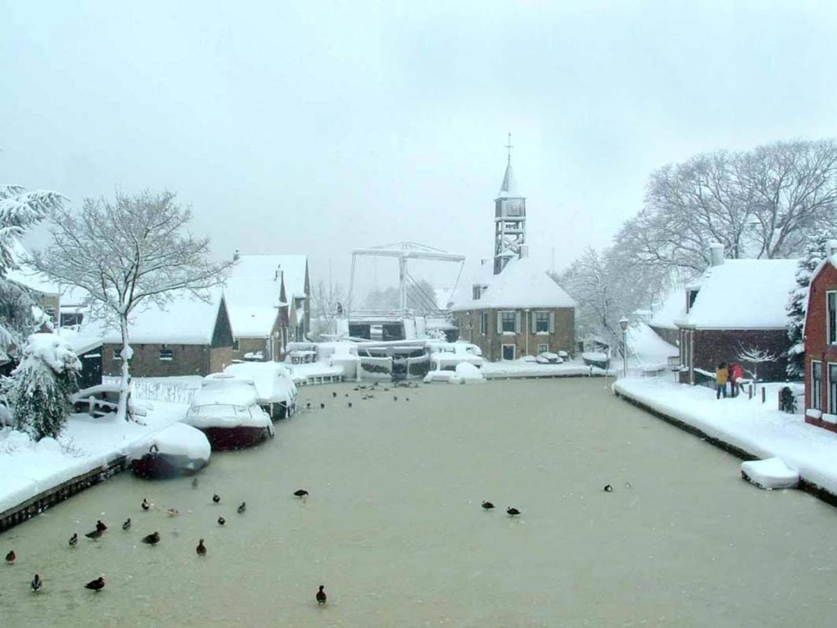 Uit Alle Windstreken Hindeloopen Dış mekan fotoğraf