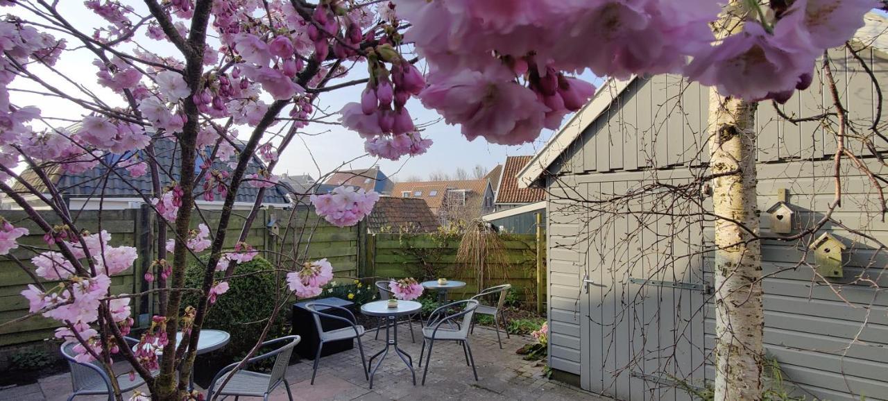 Uit Alle Windstreken Hindeloopen Dış mekan fotoğraf